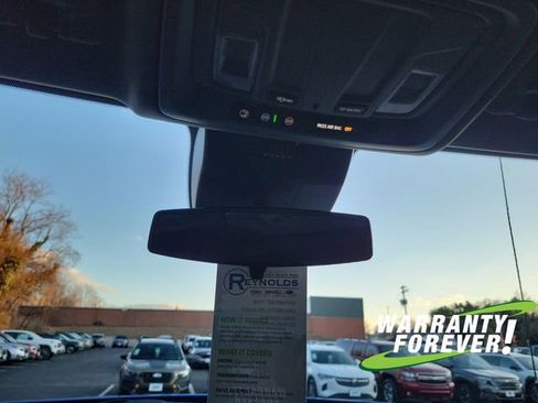 Used 2025 Chevrolet Silverado 1500 Custom image 12