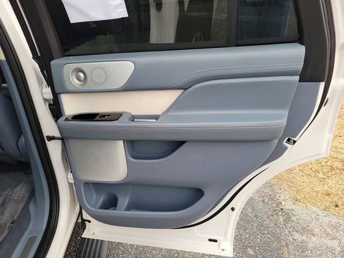 Used 2018 Lincoln Navigator Black Label w/ Cargo Package image 32