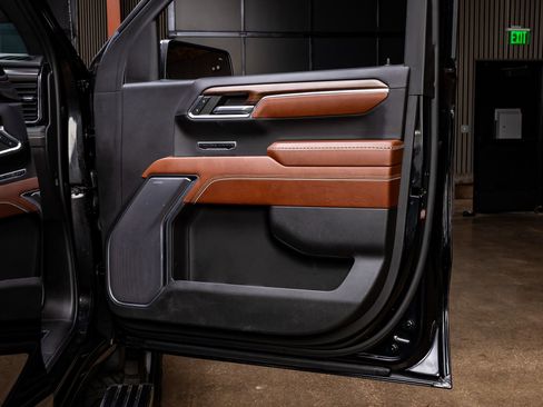 Used 2023 GMC Sierra 1500 Denali Ultimate image 36