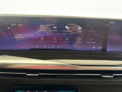 Used 2026 Cadillac Escalade Luxury w/ Touring Package AWD/4WD image 11