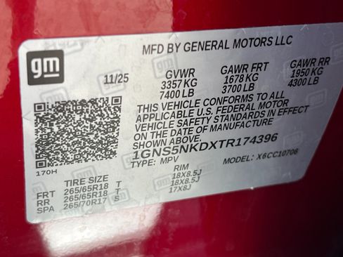 Used 2026 Chevrolet Tahoe LT RWD image 30