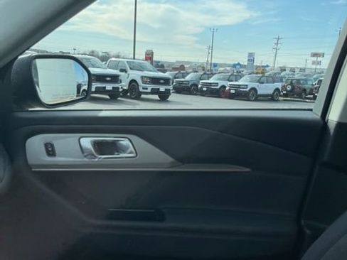 New 2026 Ford Explorer Active image 25