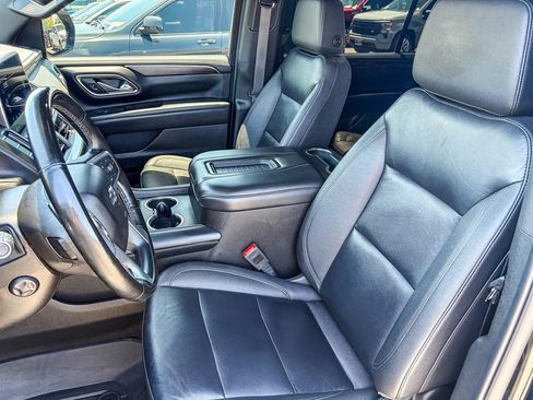 Used 2024 Chevrolet Suburban Z71 w/ Luxury Package AWD/4WD image 53