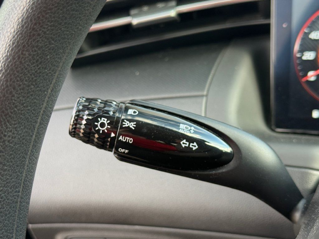 Used 2024 Hyundai Tucson SEL FWD image 37