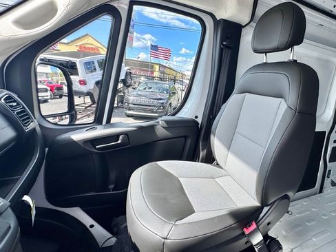 Used 2025 RAM ProMaster 3500 image 18