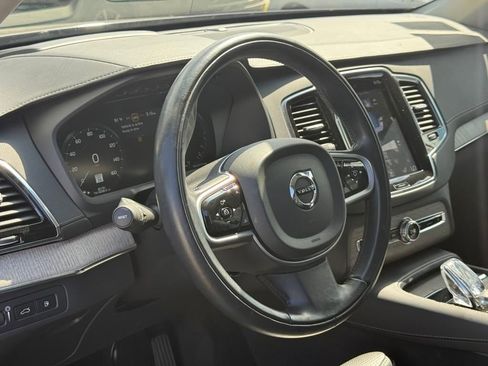 Used 2022 Volvo XC90 T8 Inscription image 30