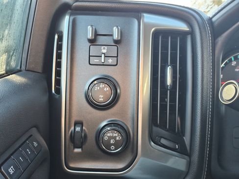 Used 2015 Chevrolet Silverado 3500 LTZ w/ Duramax Plus Package image 34