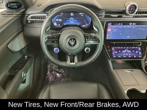 Used 2024 Maserati Grecale GT image 24