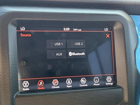Used 2023 Jeep Wrangler Unlimited AWD/4WD image 35
