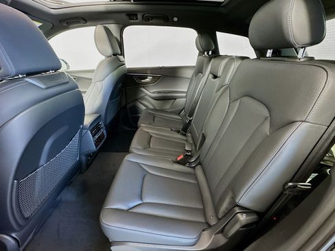 New 2025 Audi Q7 3.0T Prestige image 22