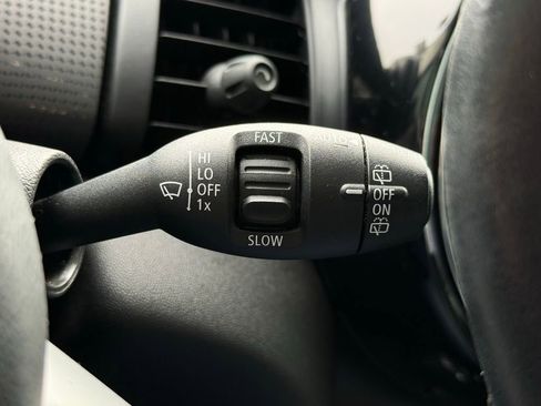 Used 2017 MINI Cooper 4-Door Hardtop image 23