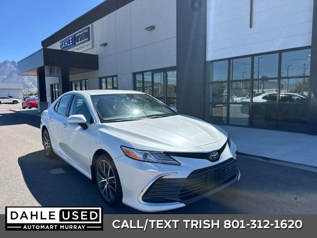 Used 2023 Toyota Camry XLE w/ Cold Weather Package AWD/4WD image 1