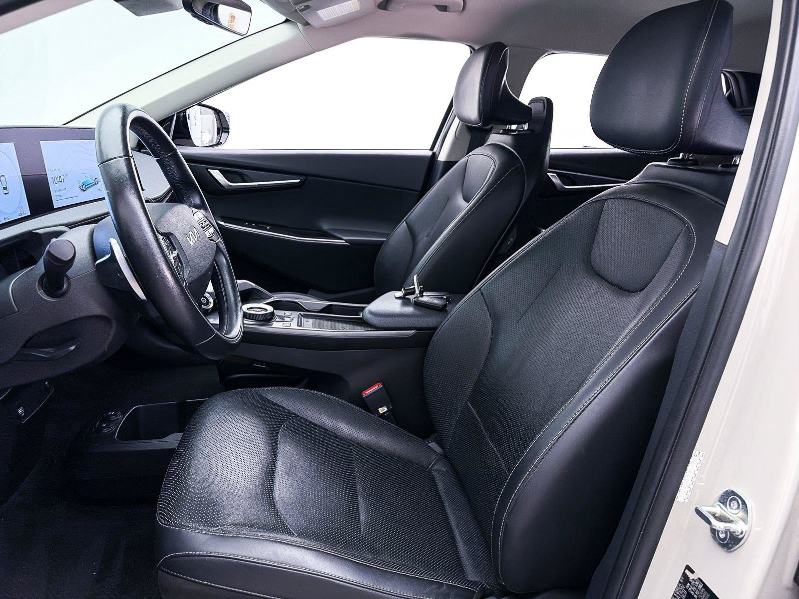 Used 2023 Kia EV6 Wind RWD image 19