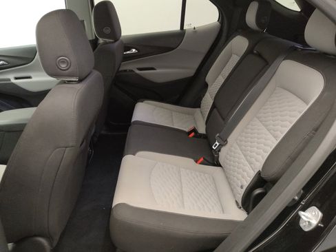Used 2020 Chevrolet Equinox LT image 18
