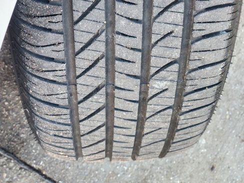 Used 2018 Ford Taurus SHO image 19