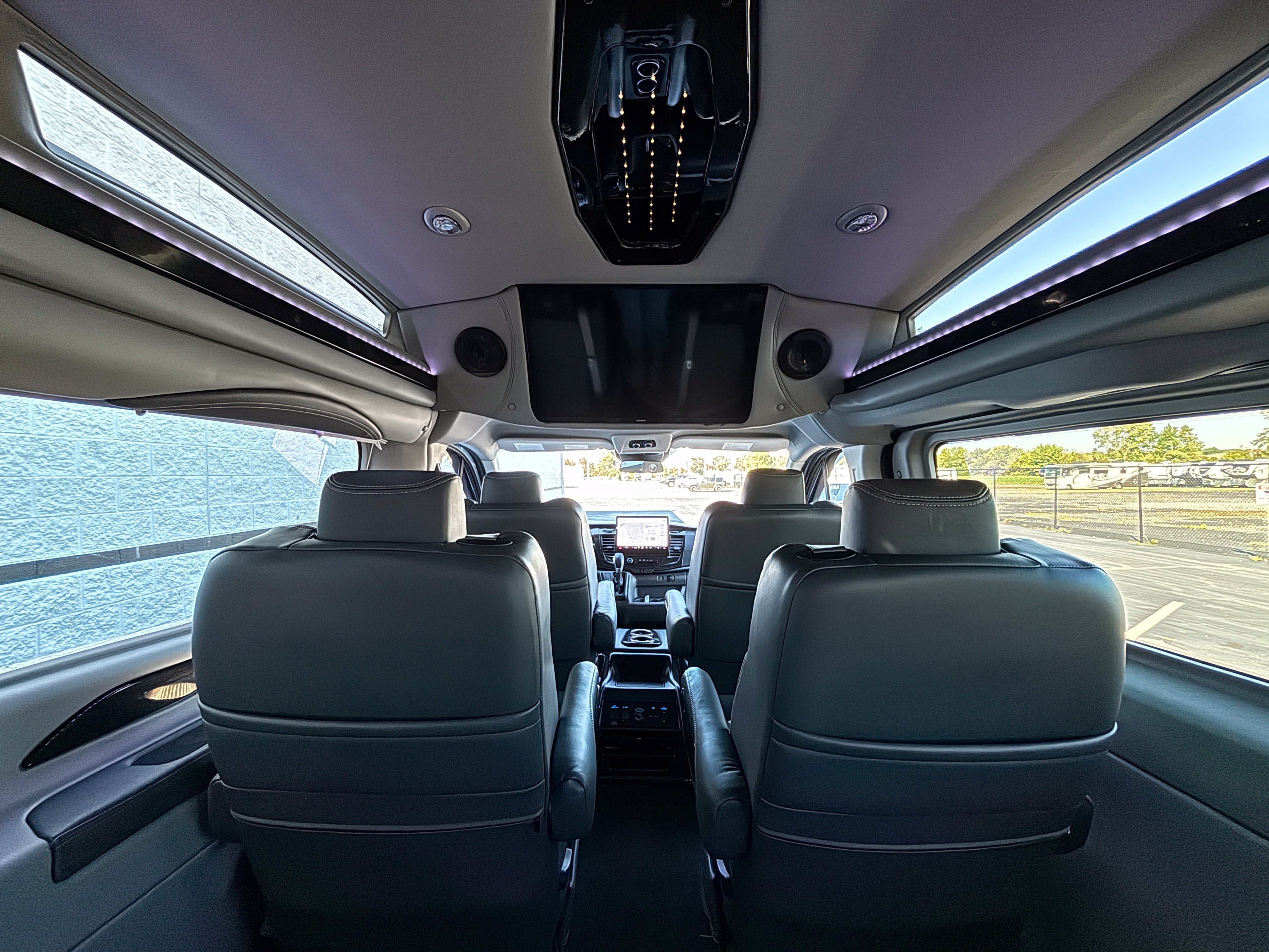 Used 2024 Ford Transit 150 Low Roof RWD image 3
