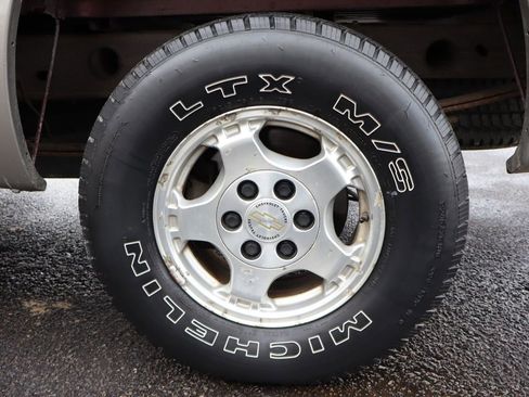 Used 1999 Chevrolet Silverado 1500 LS w/ Firm Ride Suspension Pkg image 32
