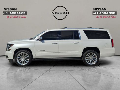Used 2019 Chevrolet Suburban Premier w/ Premier Plus Edition image 14
