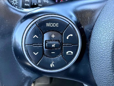 Used 2020 Kia Soul GT-Line FWD image 20