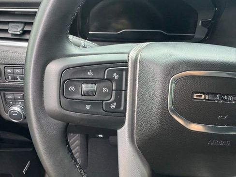 Used 2023 GMC Yukon Denali image 26