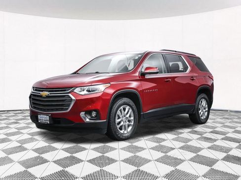 Used 2020 Chevrolet Traverse LT image 33
