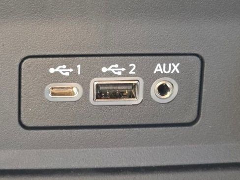 New 2025 Nissan Sentra SR w/ Trunk Package image 5