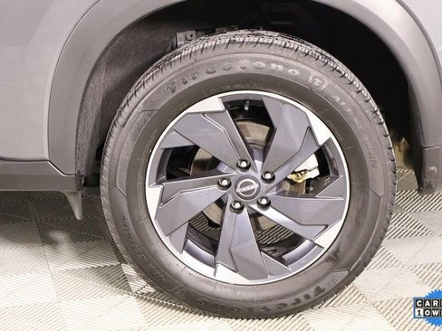 Used 2024 Nissan Rogue SV image 17