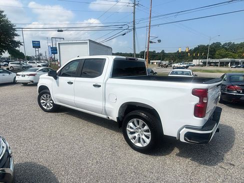 Used 2022 Chevrolet Silverado 1500 Custom RWD image 12
