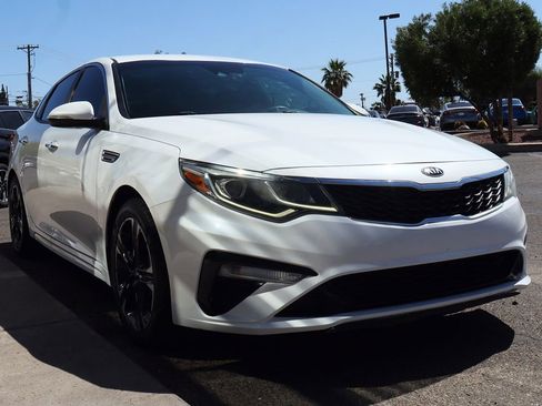 Used 2020 Kia Optima LX image 17