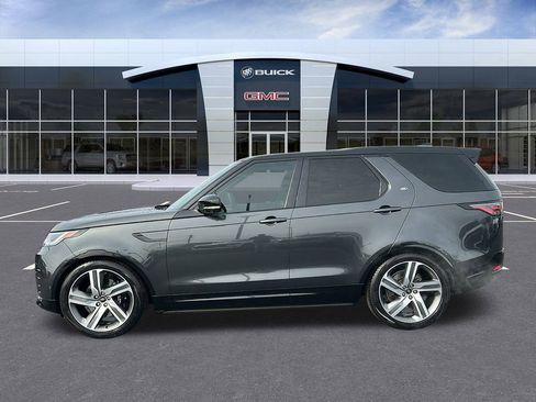 Used 2024 Land Rover Discovery Metropolitan Edition image 2