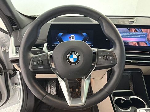 Used 2024 BMW X1 xDrive28i w/ Premium Package AWD/4WD image 11