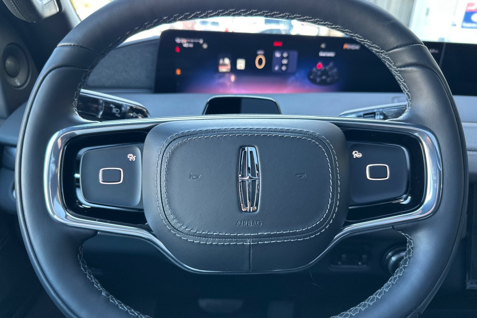 New 2026 Lincoln Navigator Reserve w/ Jet Appearance Package AWD/4WD image 21