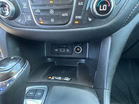 Certified 2020 Chevrolet Equinox Premier AWD/4WD image 5