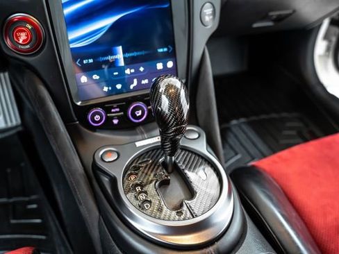 Used 2018 Nissan 370Z NISMO image 25