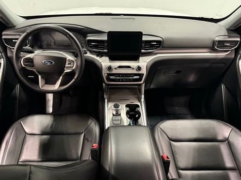 Used 2023 Ford Explorer XLT w/ Equipment Group 202A image 36
