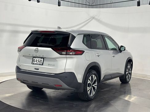 Used 2022 Nissan Rogue SV AWD/4WD image 11