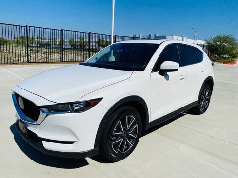 Used 2018 MAZDA CX-5 Touring w/ Preferred Equipment Package image 1