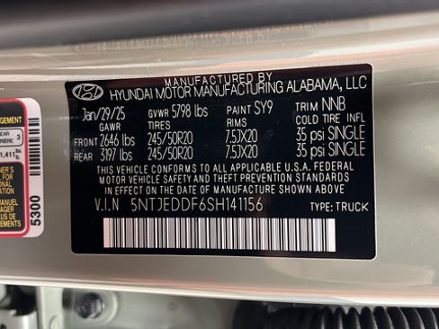 Used 2025 Hyundai Santa Cruz Limited AWD/4WD image 27