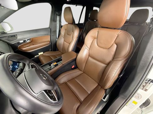 Certified 2022 Volvo XC90 T6 Inscription w/ Lounge Package AWD/4WD image 22