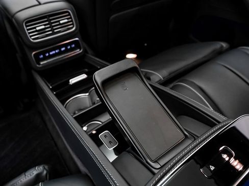 Used 2021 Mercedes-Benz Maybach GLS 600 4MATIC image 43