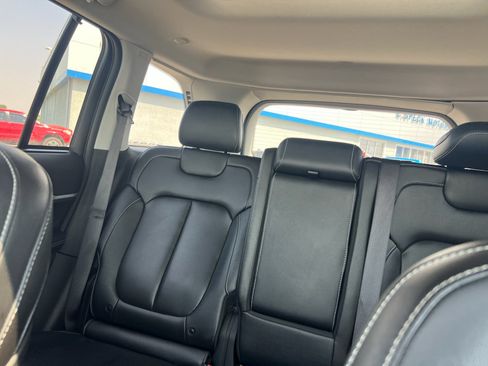 Used 2023 Jeep Grand Cherokee 4WD 4xe w/ Luxury Tech Group II image 17