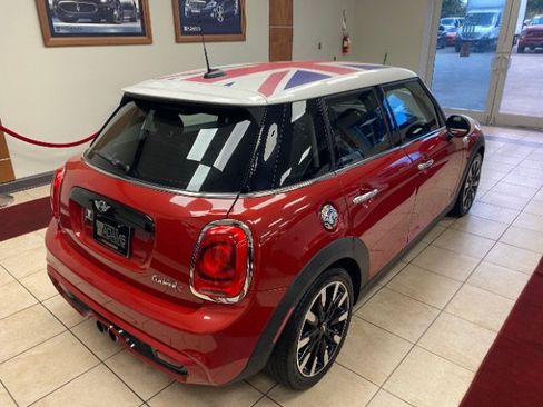 Used 2015 MINI Cooper S FWD image 2