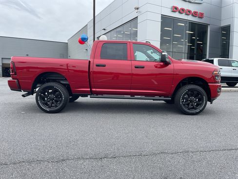 New 2026 RAM 2500 Tradesman AWD/4WD image 4