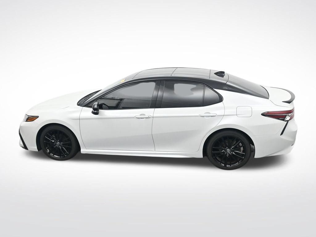 Used 2022 Toyota Camry XSE w/ Navigation Package FWD image 29