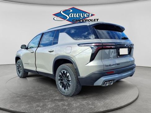 New 2026 Chevrolet Traverse Z71 w/ Enhanced Driving Package AWD/4WD image 5