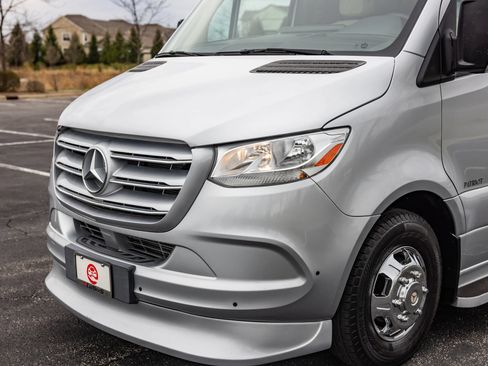 Used 2019 Mercedes-Benz Sprinter 170 w/ Premium Plus Package image 58