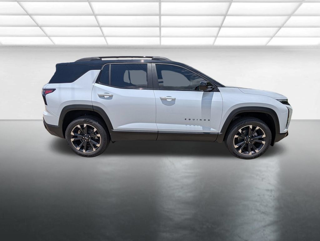New 2026 Chevrolet Equinox RS w/ Safety and Technology Package FWD image 31