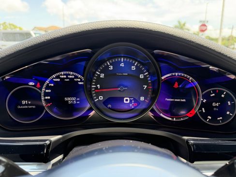 Used 2018 Porsche Panamera 4 AWD/4WD image 29