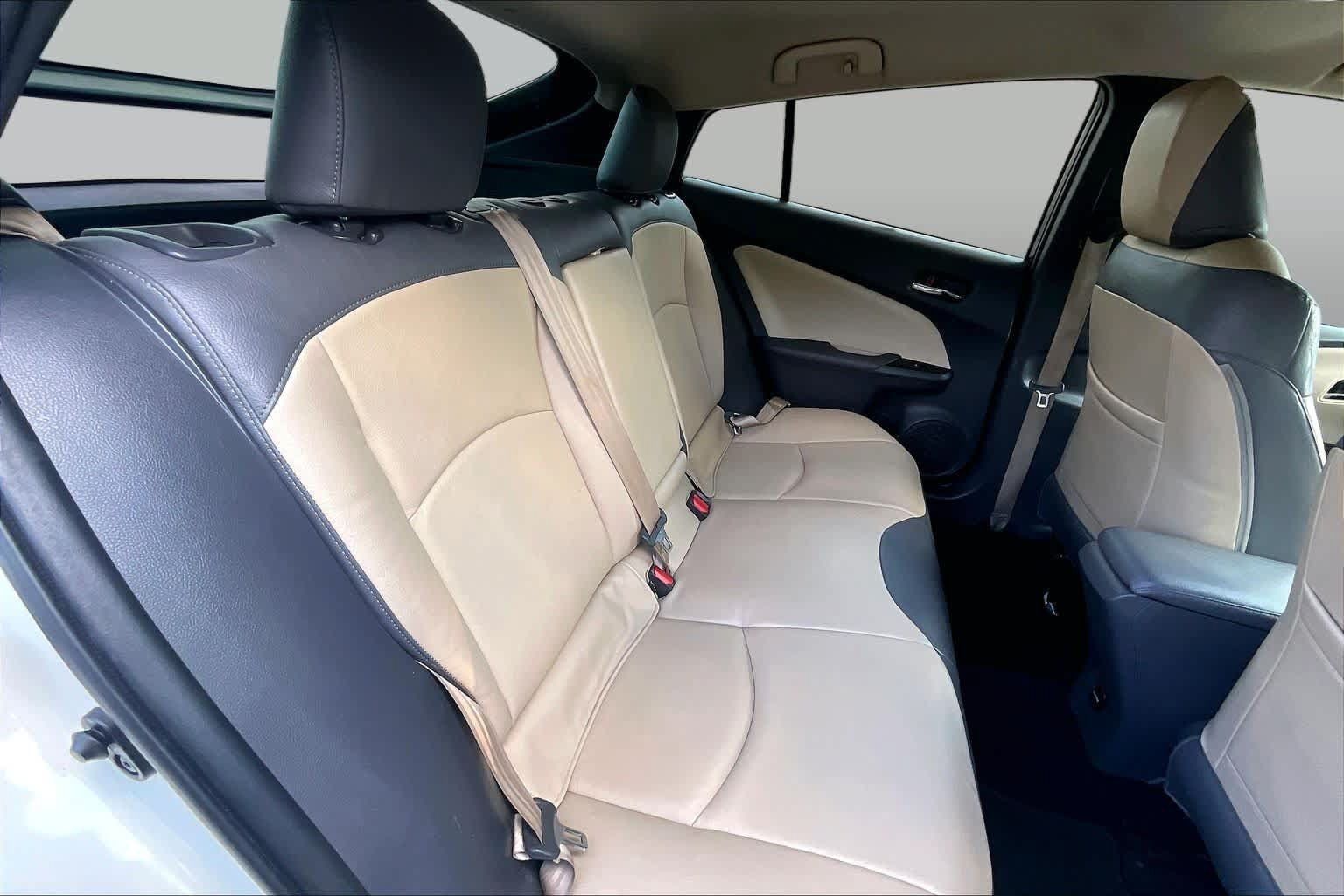 Used 2016 Toyota Prius Two FWD image 19