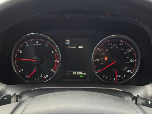 Used 2017 Toyota RAV4 SE w/ Power Extra Value Package AWD/4WD image 23